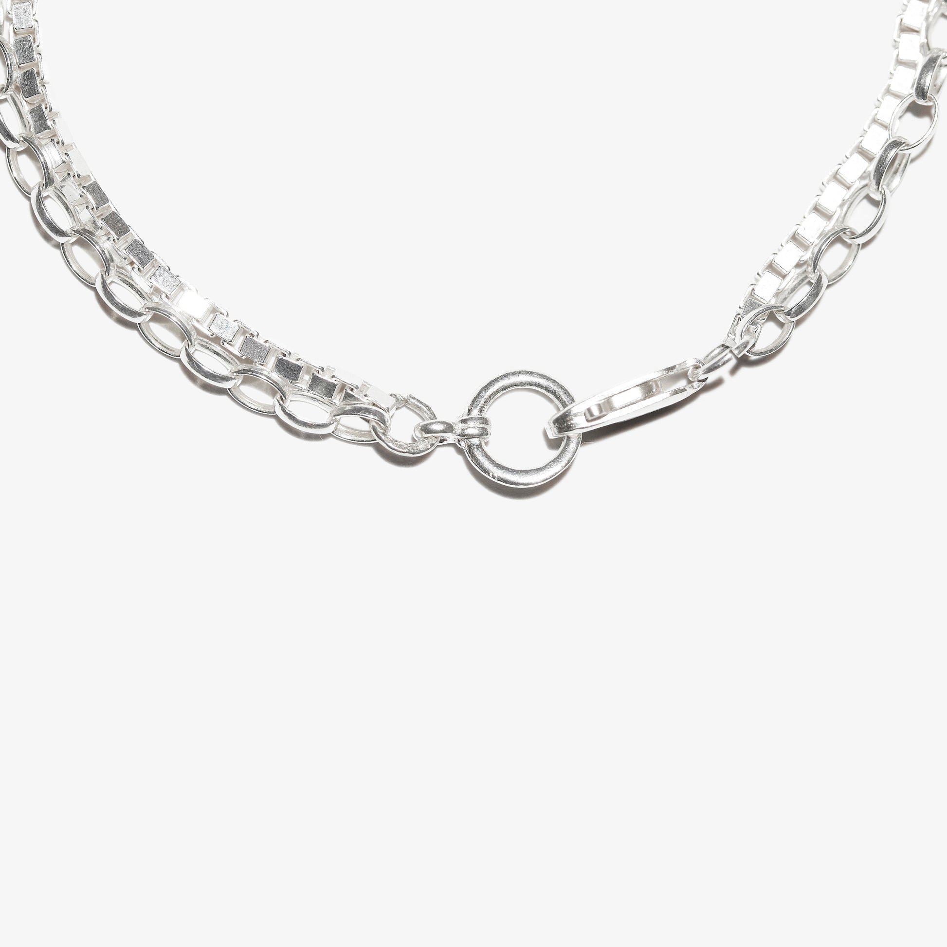 Detailed image of the Duo Venetian Bracelet in sterling silver