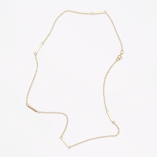 Petite Barre Necklace - 9kt Gold